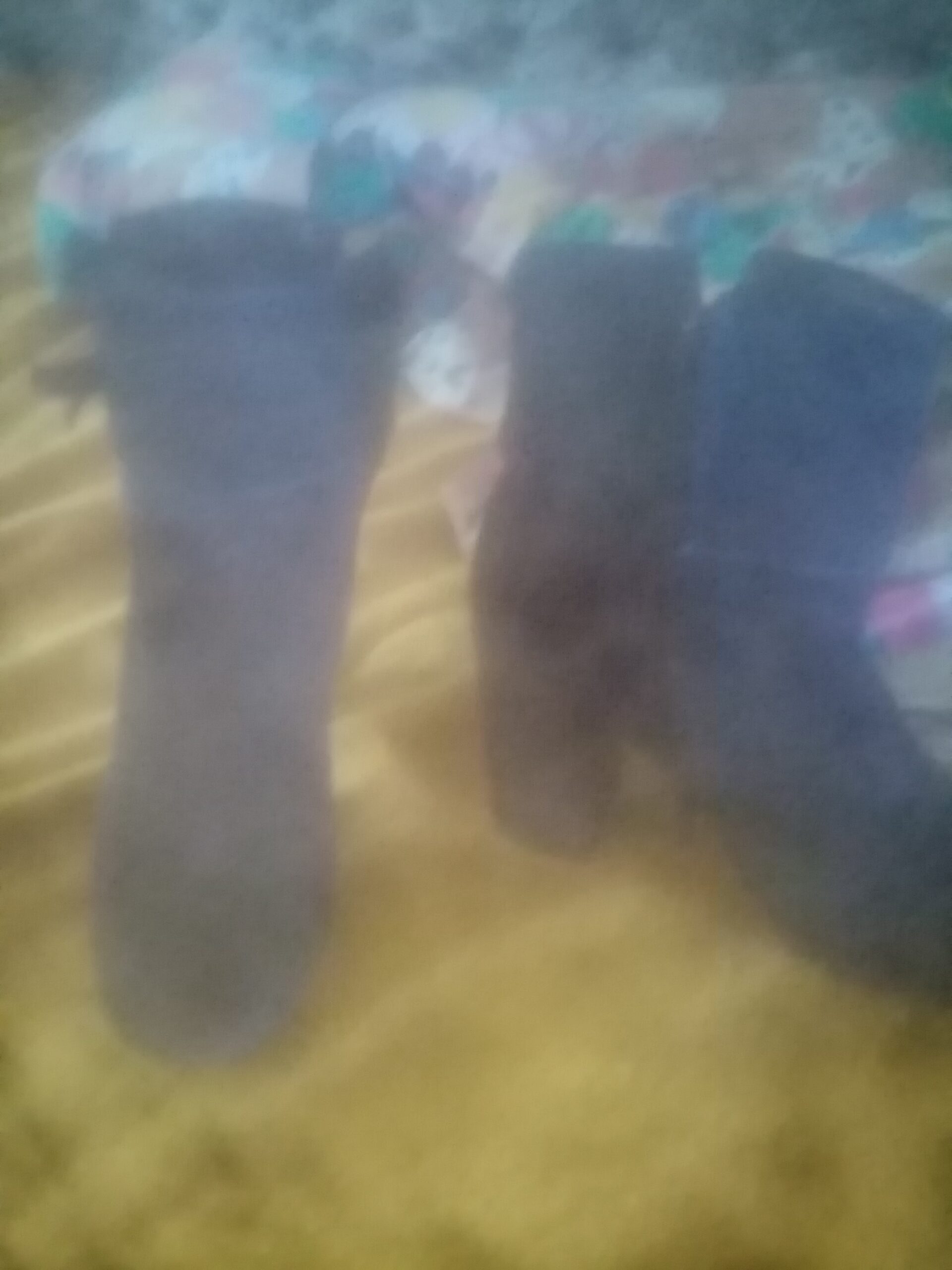 Vând botine albastre cu toc