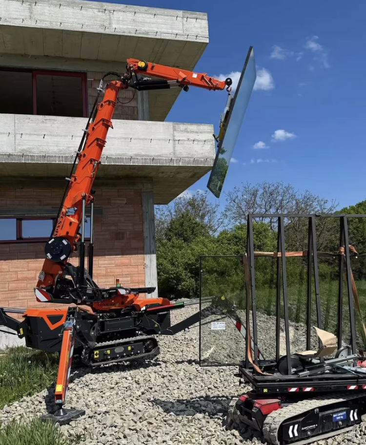 Închiriere mini macara