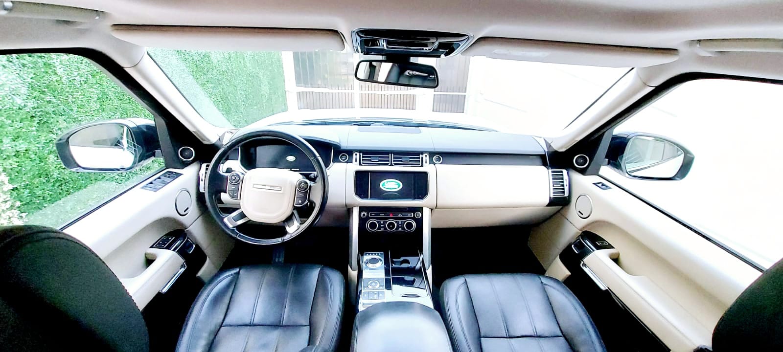 Land Rover – Range Rover Vogue 2015, 3.0 Benzina, 340cp