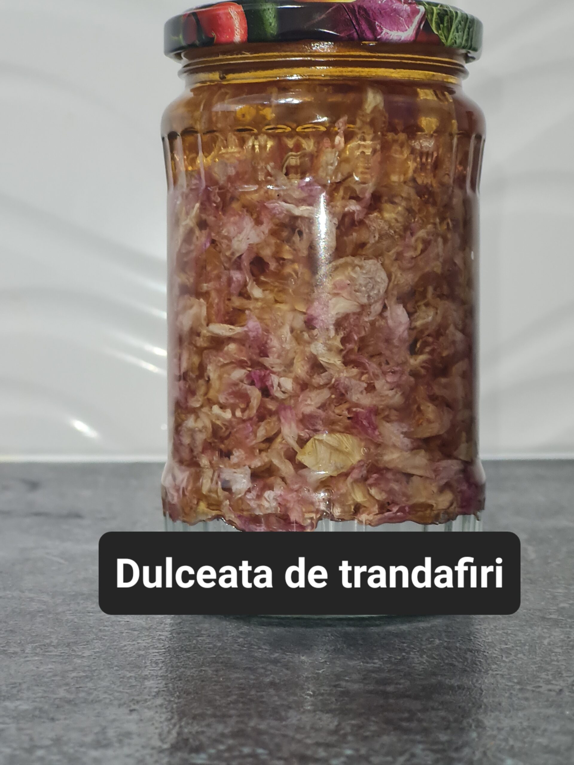 Dulceata de trandafiri