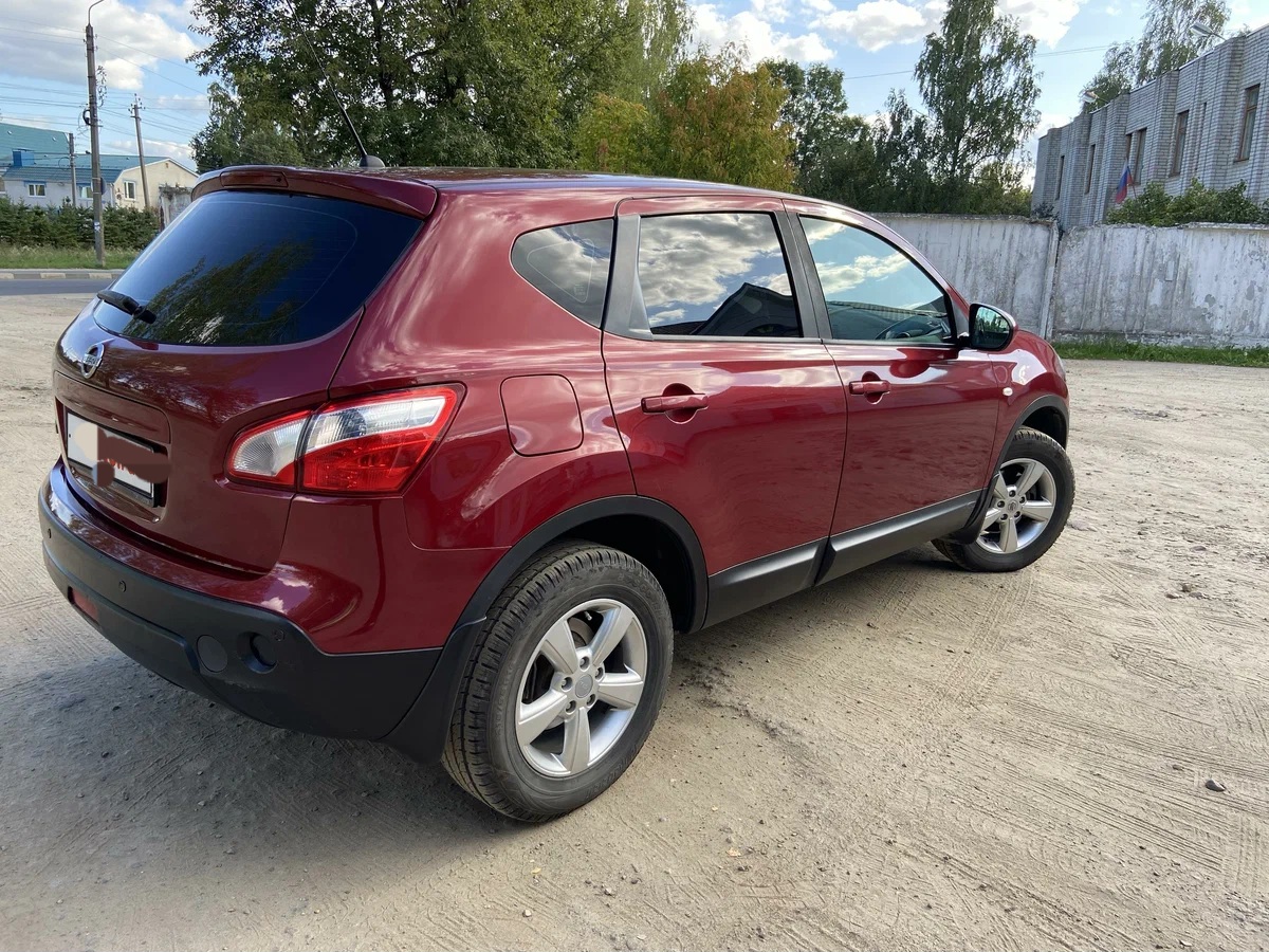 Vand Nisan Quaschai 3500 EURO