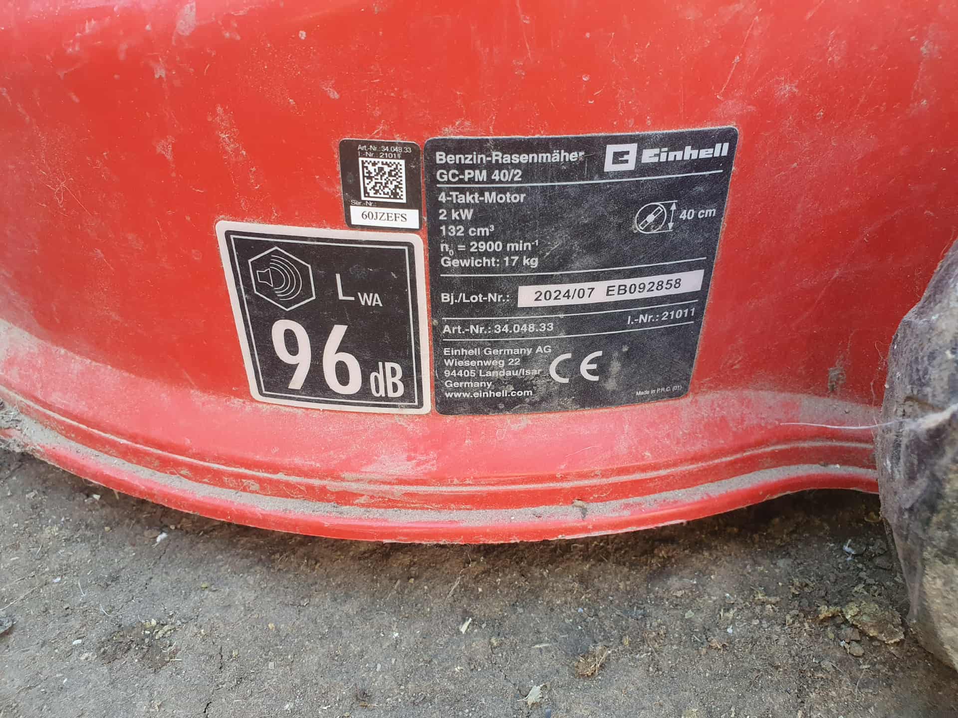 Masinarie tuns gazonu