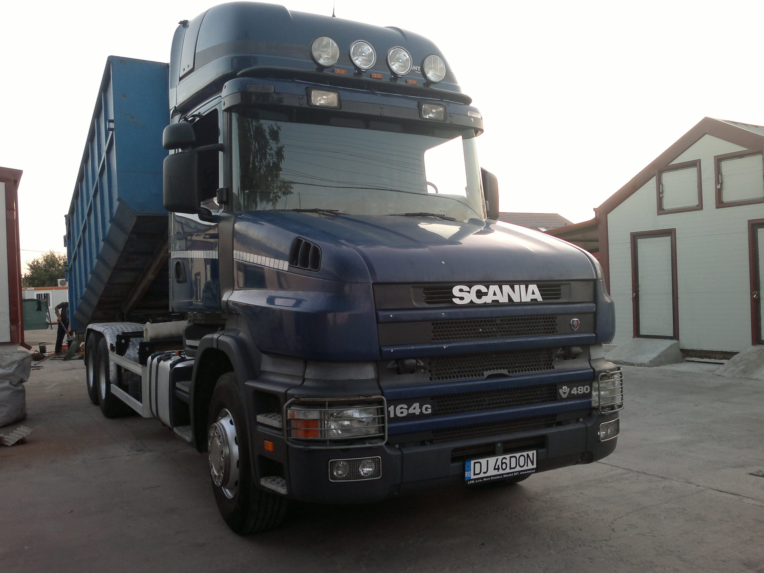 Angajăm șofer camion – categoriile B, C, E