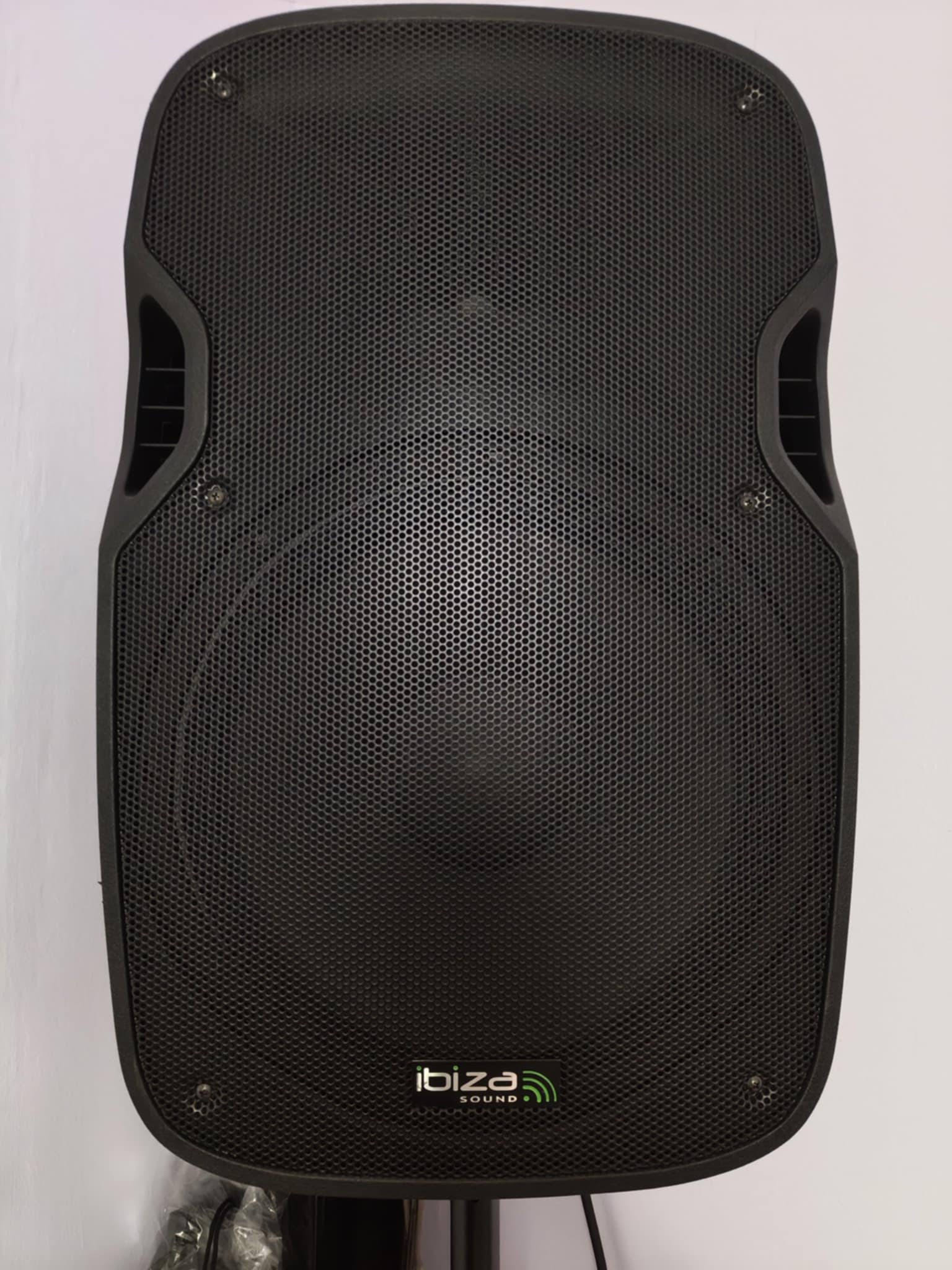 Vand Mixer Dynacord Powermate 600-2 si doua boxe pasive IBIZA XTK 15